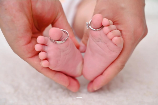 代怀选性别包生男孩怀孕肚子一边高一边低